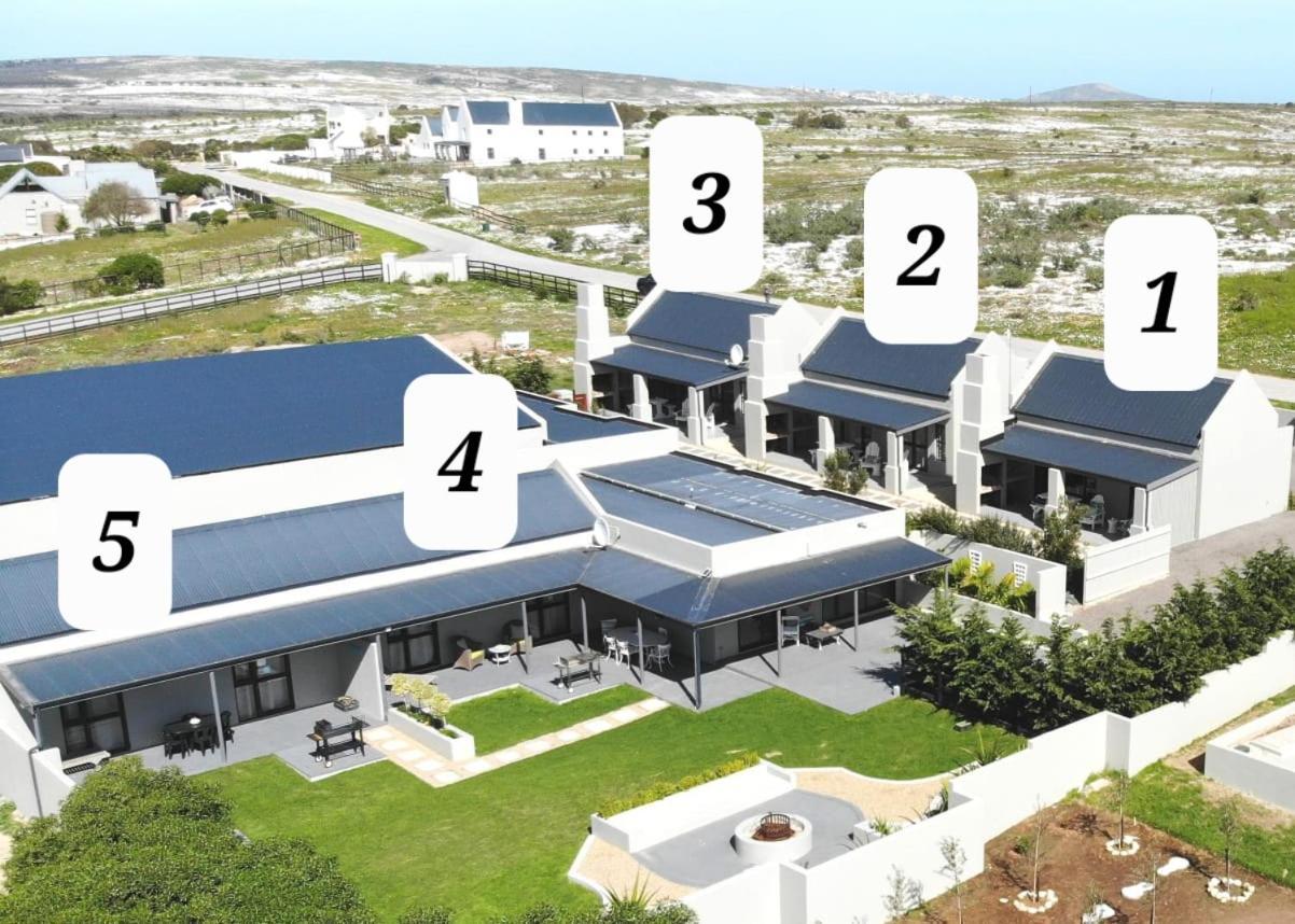 Three Feathers Cottages Langebaan Exterior foto