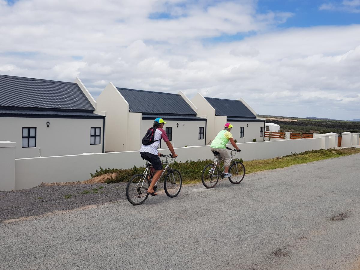 Three Feathers Cottages Langebaan Exterior foto