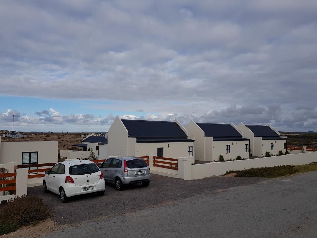 Three Feathers Cottages Langebaan Exterior foto