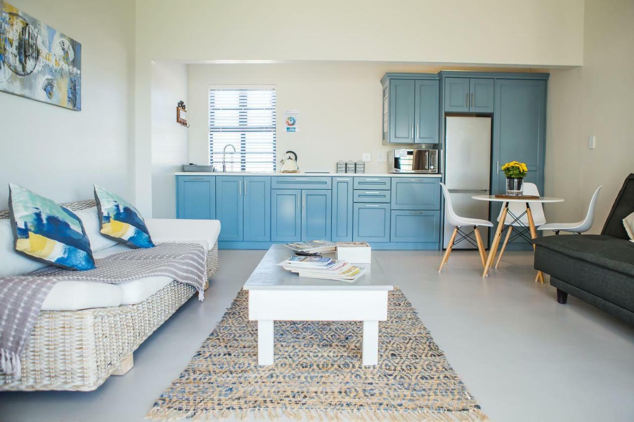 Three Feathers Cottages Langebaan Exterior foto