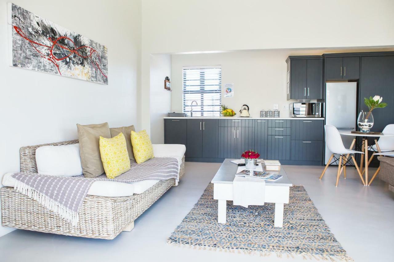 Three Feathers Cottages Langebaan Exterior foto
